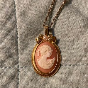 Vintage Avon Cameo Necklace
